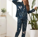 Load image into Gallery viewer, Women&#39;s Stretch Satin Two-Piece Pajama Set
